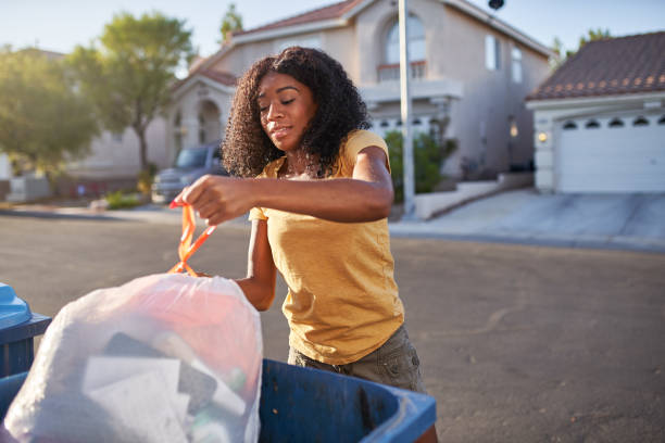 Yard Cleanup Services in Crosspointe, VA